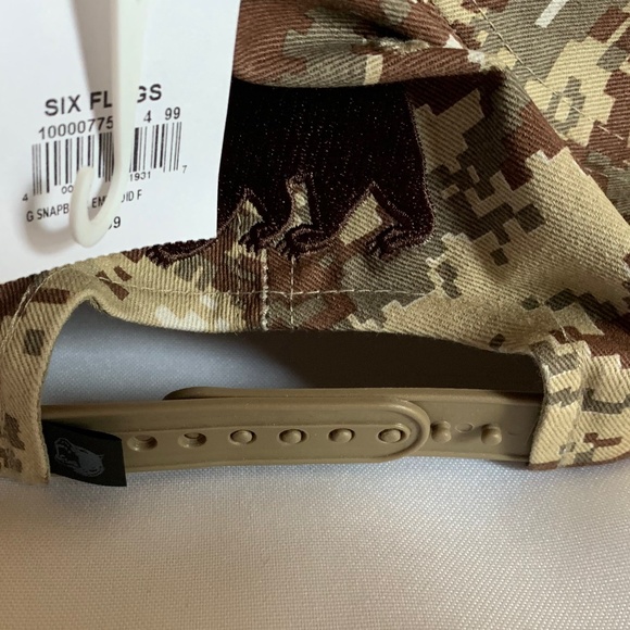 FREE WITH $20+ PURCHASE! - Picture 5 of 6